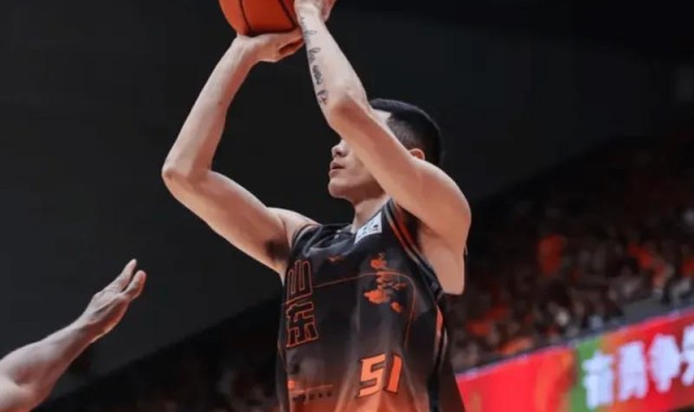 G2山东68-96上海被淘汰 球员评价：2人优秀，郭凯及格，6人低迷
